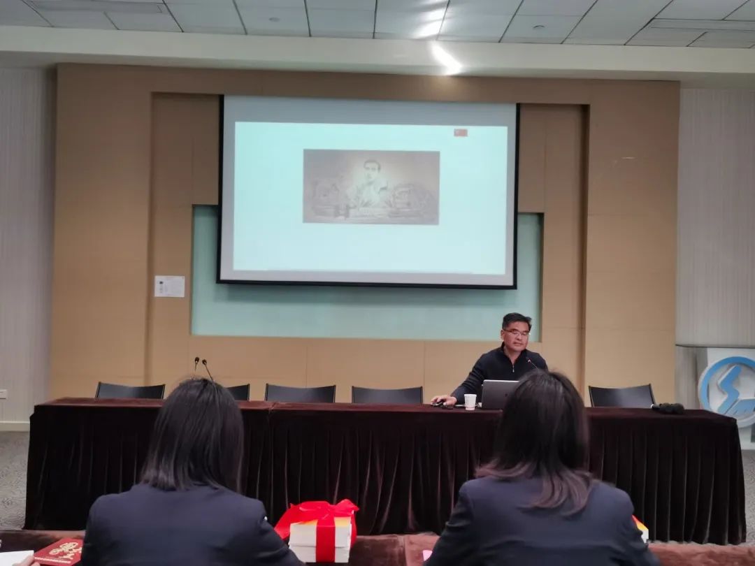 87523470.jpg 640 (5)(1).jpg